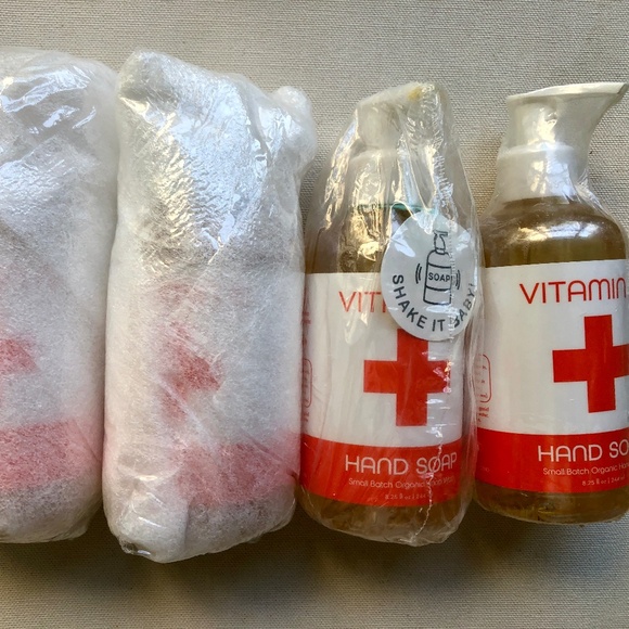 NEW 4pc Vitamin C Hand Soap - Picture 1 of 2